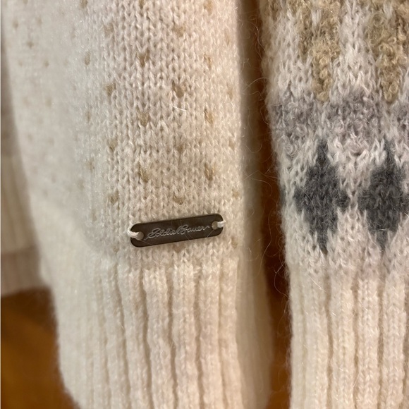Eddie Bauer Cream and Gray Turtleneck Sweater - Picture 4 of 7